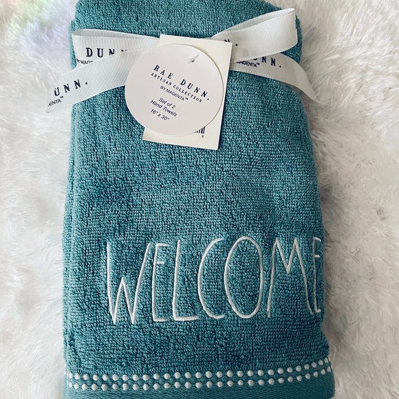 🏡SOLD🏡WELCOME Your Guests With RAE DUNN Teal Blue Hand Towels~Set Of 2~NWT - Picture 5 of 5